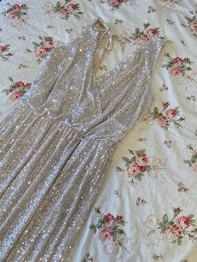 Carla Conti Champagne 🥂🍾 Sequin Sleeveless V-Neck Maxi Dress NWT Sz 1X